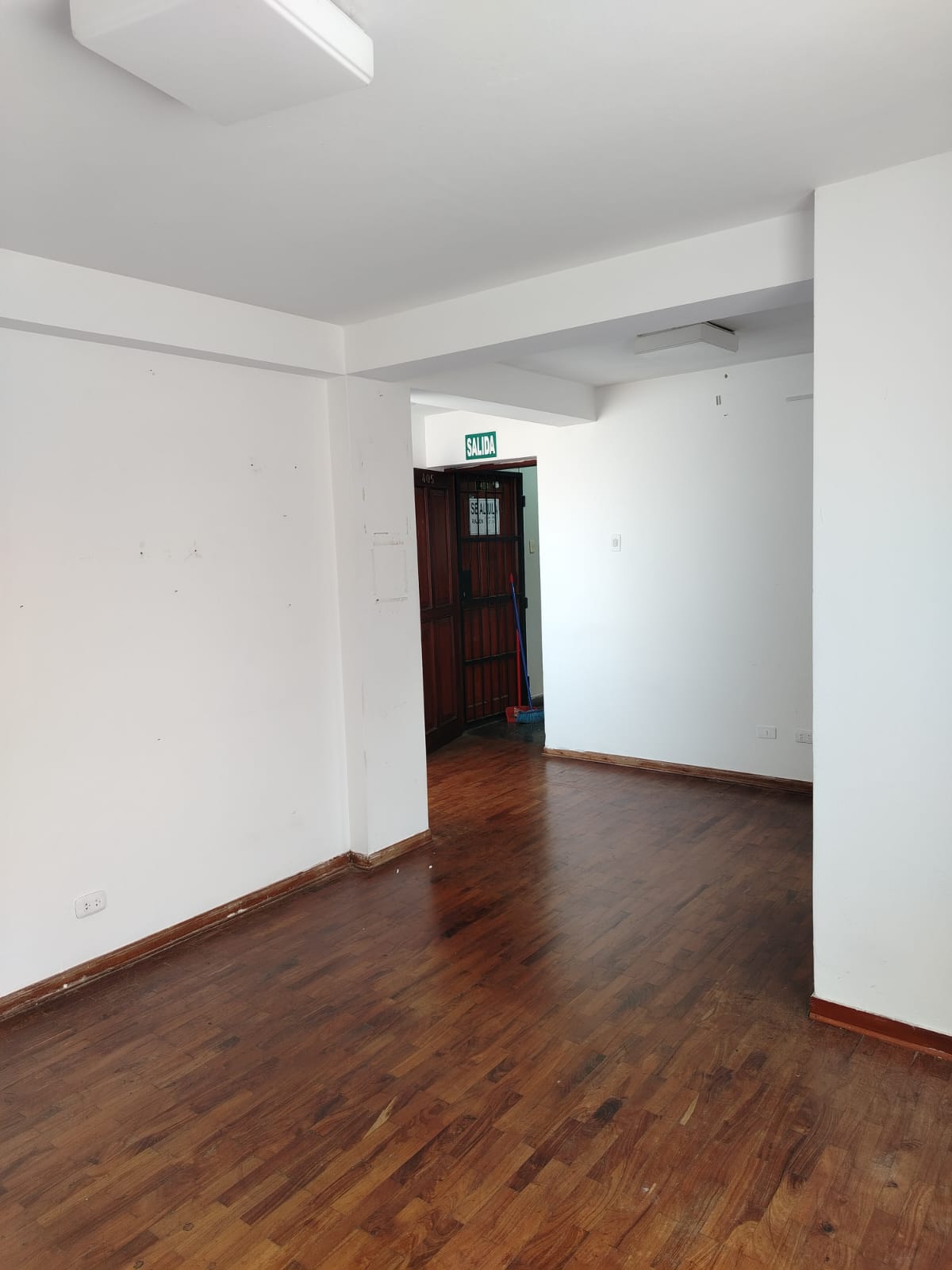 Alquilo oficina de 28 m² en el centro de Miraflores